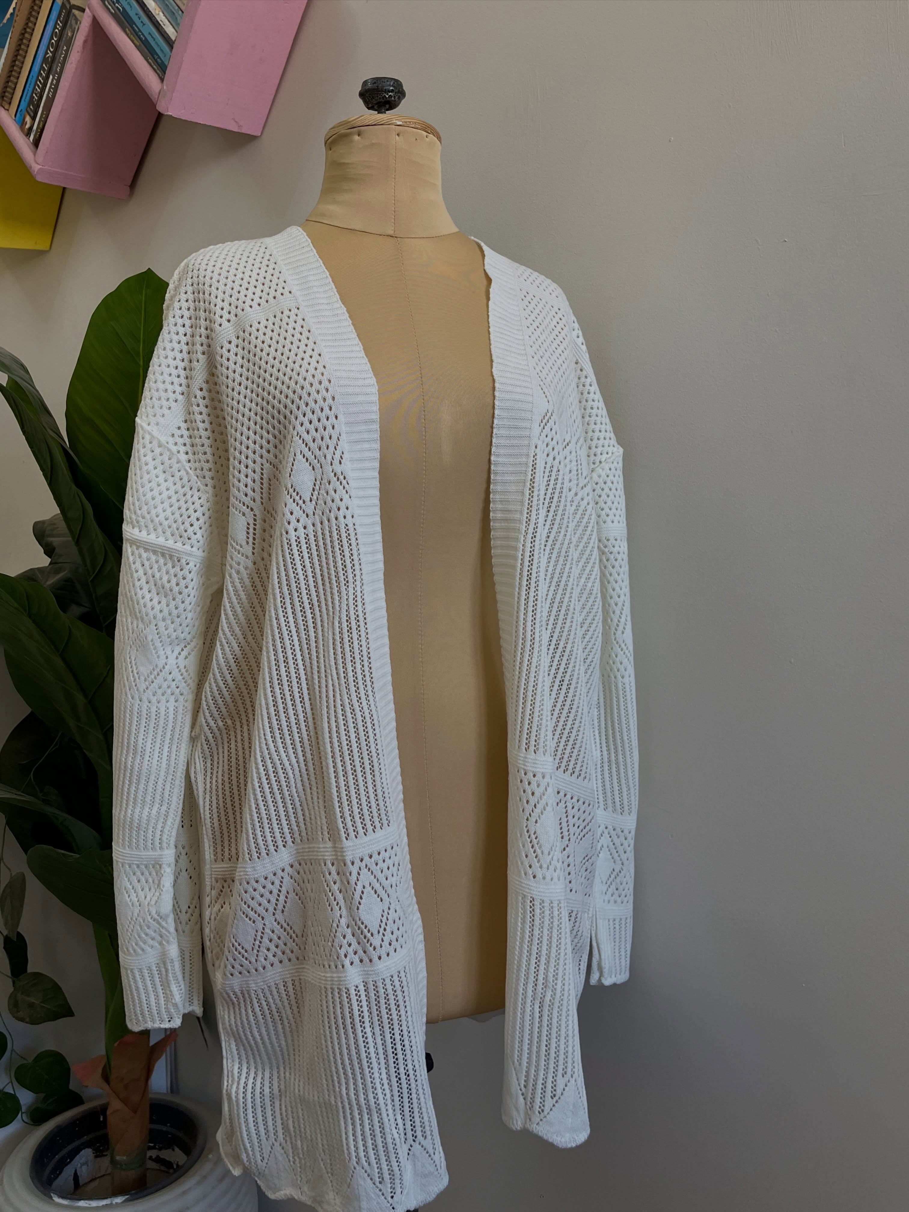 Lightweight knit cardigan